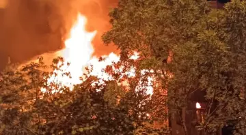 Burdur’da evdeki yangın tüpü bomba gibi patladı