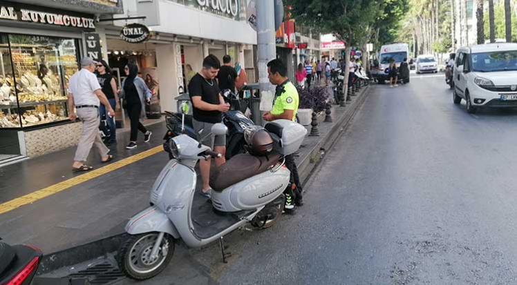 Antalya Da Erkek Cesedi Bulundu Lider Gazete Antalya Haber Ve