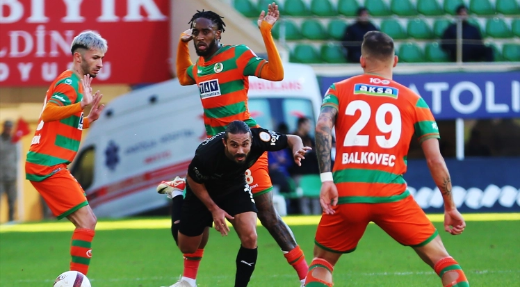 Alanyaspor Puana Raz Oldu Lider Gazete Antalya Haber Ve Antalya