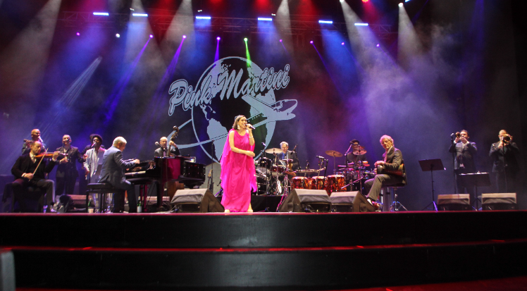 Pink Martini Antalya’da konser verdi