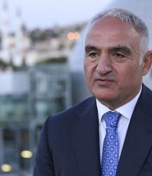 Bakan Ersoy, 27 Mart Dünya Tiyatro Günü’nü kutladı