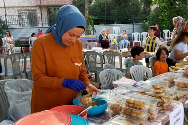 Ahmet Yesevi İlköğretim Okulu'nda kermes düzenlendi