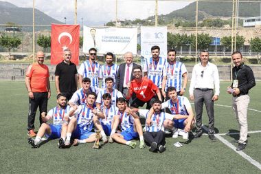 ALKÜ’de düzenlenen "10. Yıl Futbol Turnuvası" sona erdi