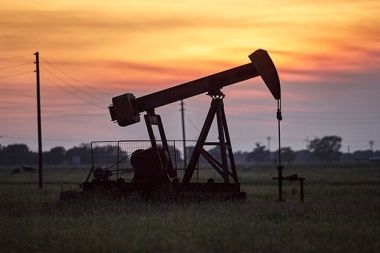 Brent petrolün varili 63,94 dolardan işlem görüyor