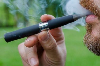 Elektronik sigara tehlikesi büyüyor