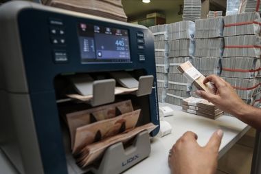 KKM bakiyeleri 625 milyar 887 milyon liraya düştü