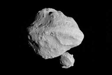 NASA'nın keşfettiği asteroit, bebek çıktı