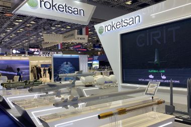 Roketsan sistemleri Malezya'da sergileniyor