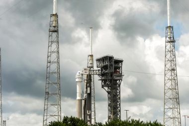 Boeing'in Starliner mekiğinin ilk astronotlu uçuş denemesi süresiz ertelendi