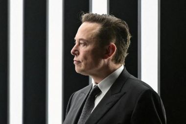 Tesla hissedarından Elon Musk’a haksız kazanç davası