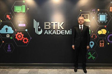 Ücretsiz eğitim portalı BTK Akademi’nin mobil uygulaması kullanıma açıldı