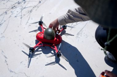 Kamikaze dron AZAT göreve hazır