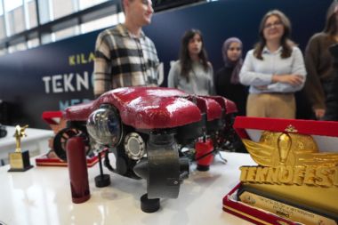 Türk öğrenciler yapay zekalı su altı aracı ile Norveç yolcusu