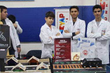 Cizre'de öğrencilerin eserleri proje şenliğinde sergilendi