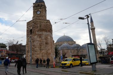 Antalya’nın tarihi Saat Kulesi’nde zamana meydan okuyamayan saat
