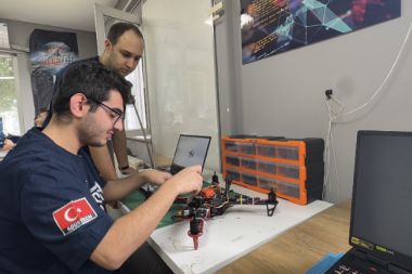 Öğrenciler dron tehdidine karşı sistem geliştirdiler