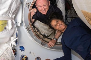 Elon Musk, uzayda mahsur kalan NASA astronotlarını geri getirme sürecini hızlandırıyor