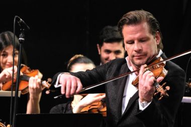 ADSO, keman virtüözü Kirill Troussov’u ağırladı