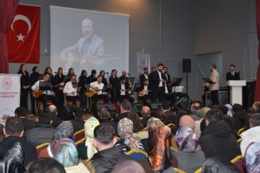 Neşet Ertaş'ı anma gecesi düzenlendi