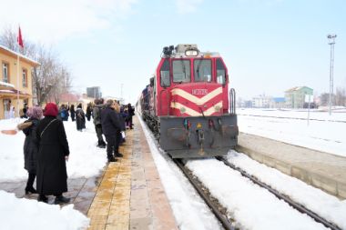 Doğaseverler trenle Tatvan’a yolculuk etti