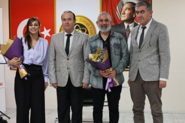'Hayatın içinden' okul sıralarına