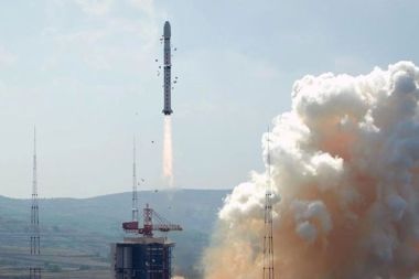 Çin, iletişim test uydusu fırlattı