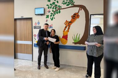 Lise öğrencilerinden hastane duvarlarına renkli dokunuş