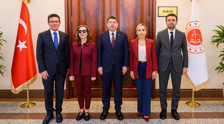 Antalya Milletvekillerinden Bakan Tunç’a ziyaret
