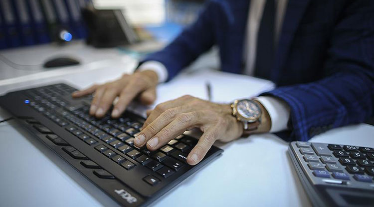 İŞKUR, yılın ilk 4 ayında 437 bin 291 kişinin işe yerleşmesine aracılık etti