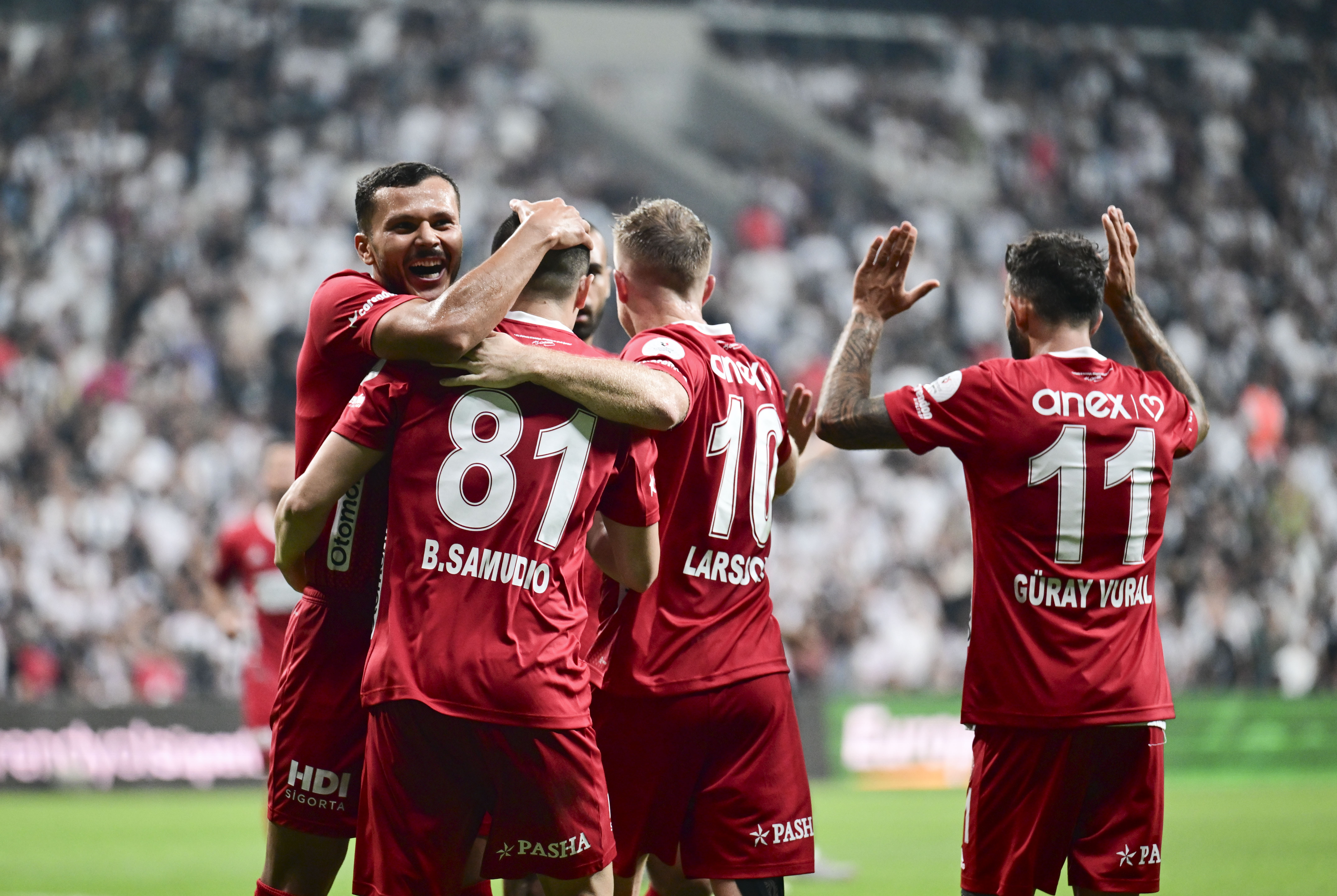 Kazanan kümede kaldığını ilan edecek