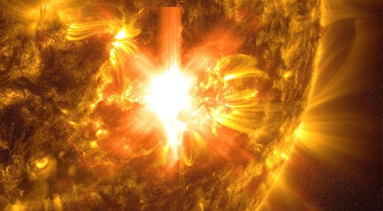 Güneş’te patlama meydana geldi: NASA fotoğraf paylaştı