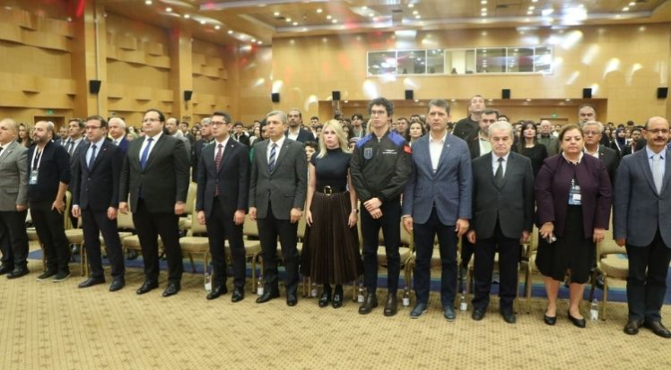 8. Akdeniz Bilişim Zirvesi gençleri buluşturdu
