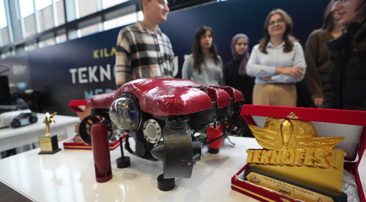 Türk öğrenciler yapay zekalı su altı aracı ile Norveç yolcusu