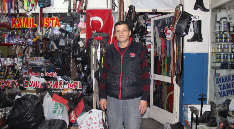 Kamil Usta 45 yıldır mesleğini sürdürüyor