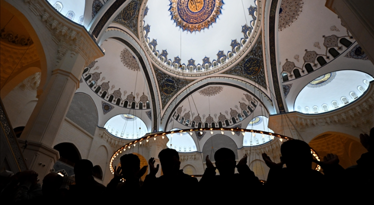 Berat Kandili yarın idrak edilecek