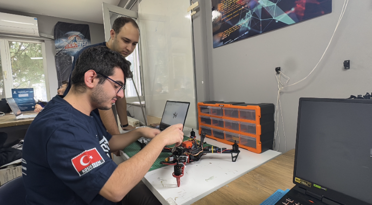 Öğrenciler dron tehdidine karşı sistem geliştirdiler