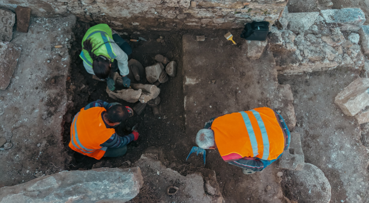 ‘Tanrıların postacısı’ Hermes Aspendos’ta