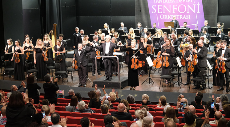Antalya Devlet Senfoni Orkestrasından Kadınlar Gününe özel konser