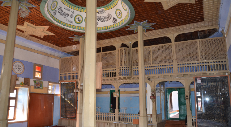 Sarıhacılar cami eserlerinin iadesini bekliyor