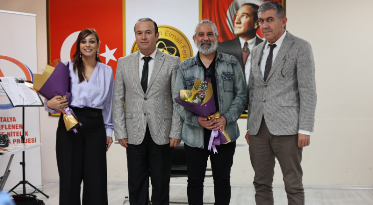 'Hayatın içinden' okul sıralarına