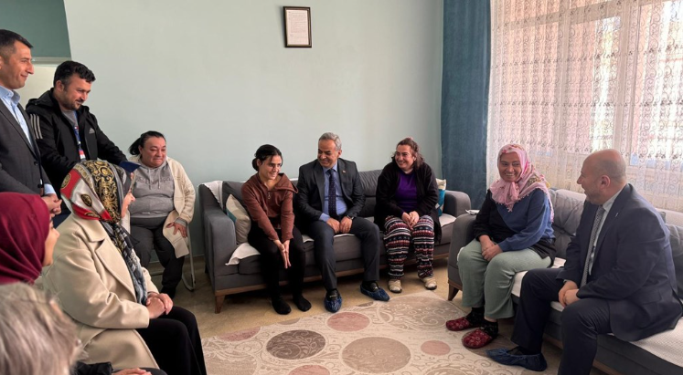 Aile ve Sosyal Hizmetler Bakanlığı Ramazan'da 384 bin 81 haneyi ziyaret etti